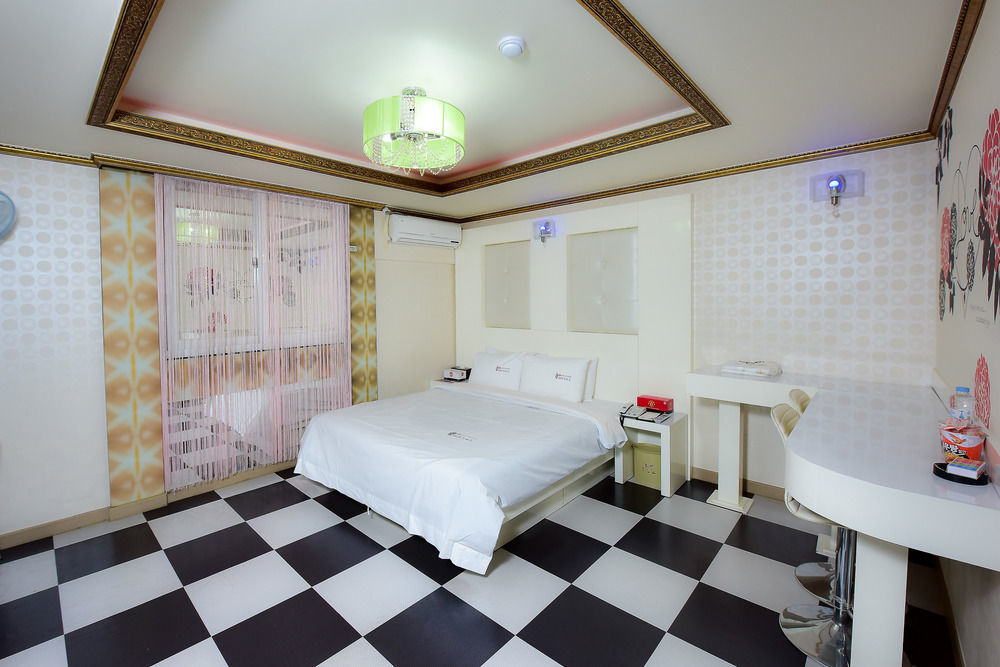 Gwangju Queen Hotel Gwangju Metropolitan City Exterior foto